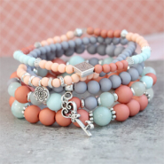 Inspirational Sets Nice to make: bracelets with acrylic beads