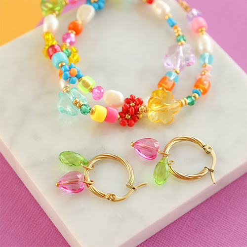 Inspiration time with acrylic beads summer colors