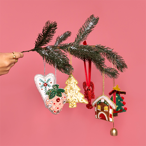 Festive Christmas jewellery designs