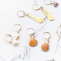 Weekend inspiration: minimalistic earrings for your summer collection! 