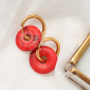 This is how you make the cutest necklaces with different beads and materials: 
