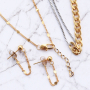 This is how you combine gold and silver in trendy jewellery made of stainless steel: