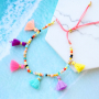 Get creative with the new colourful 1,5 cm tassels! 