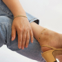 How to combine anklets and bracelets this summer