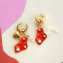 Mix & match with statement pendants: create something unique