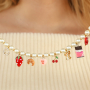 Create joyful bag decorations with Christmas resin pendants