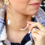 Design new jewellery with imitation freshwater pearls