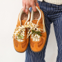 Playful combinations with laces