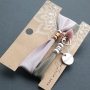 Create lovely bracelets with elastic Ibiza ribbon for your winter look!